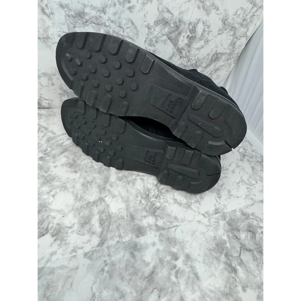 Sorel men caribou